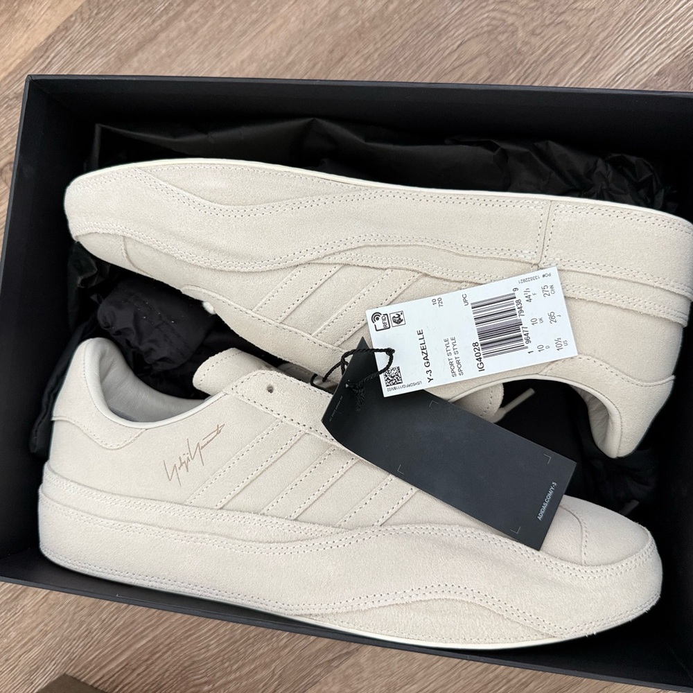 Y-3 Men's Cream Sneakers